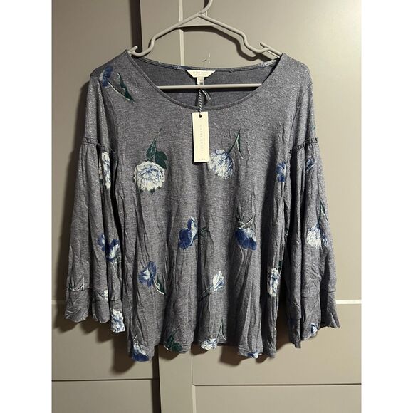 Lucky Brand Tops - NWT Lucky Brand Womens Wide Bell Sleeve Sparkly Floral Blouse Gray Size Small